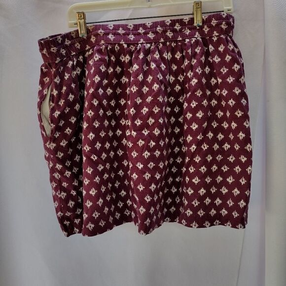 Gap linen shorts  - Picture 1 of 9